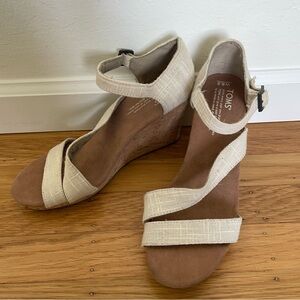 Toms Clarissa Linen Cream and Cork Wedges